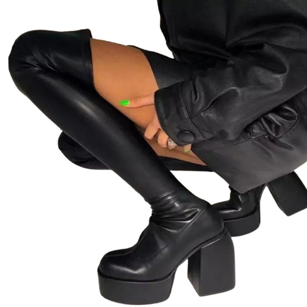 black-over-the-knee-chunky-heel-boots-model