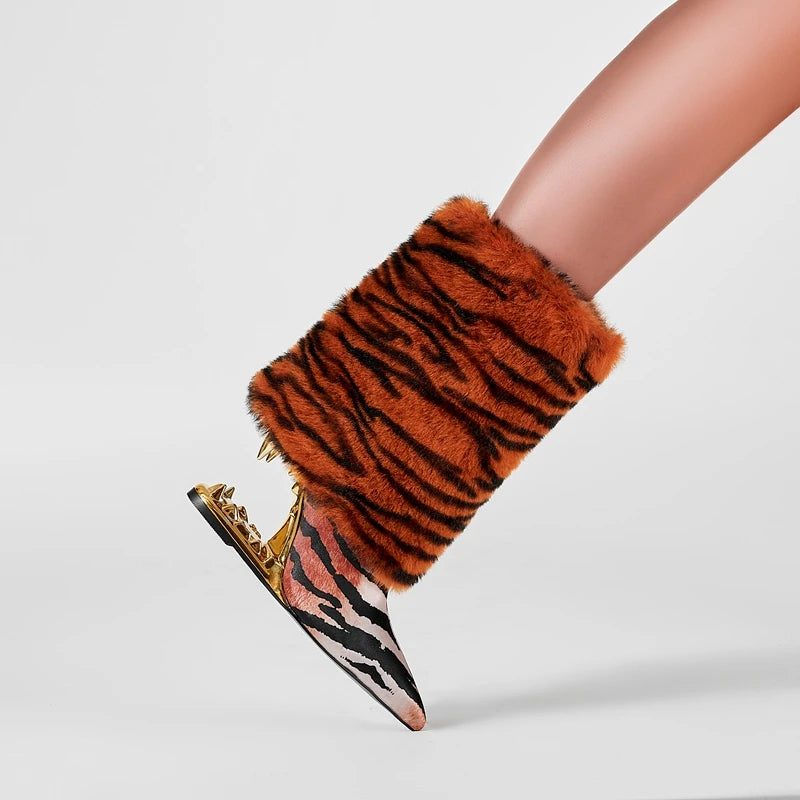 Tiger-Teeth-Heelless-Boots-With-Tiger-Fur-walk