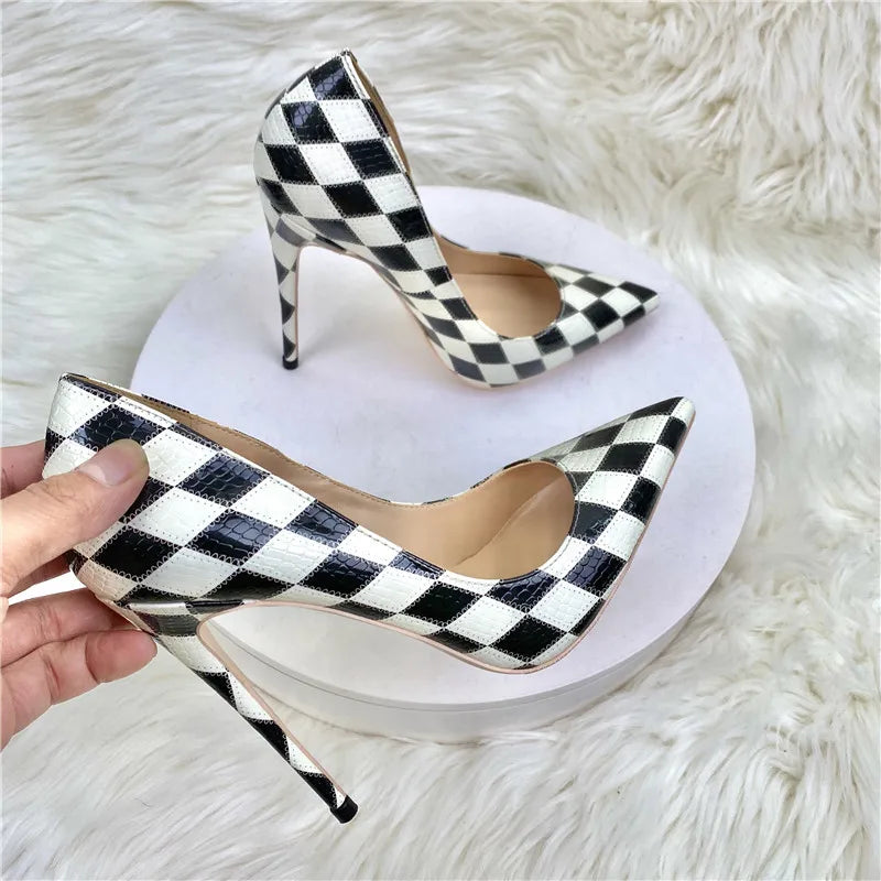 black-and-white-checkered-high-heels-side
