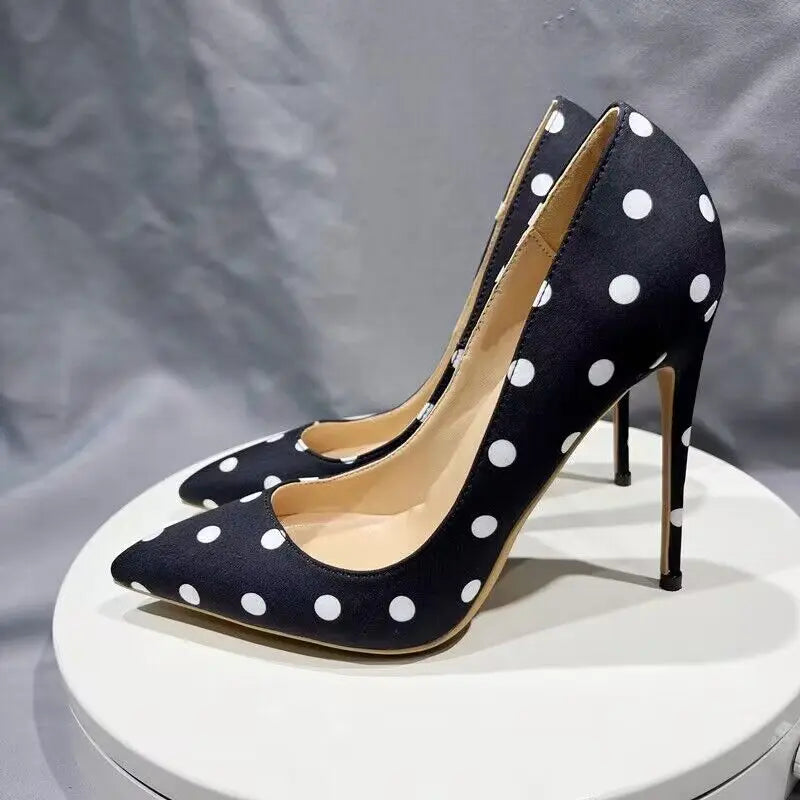 black-and-white-polka-dot-high-heels-side