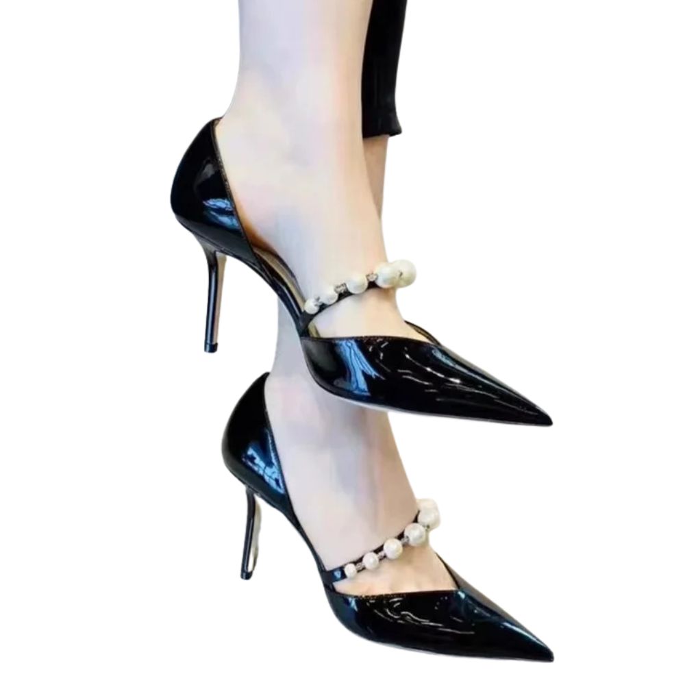 black-closed-toe-heels-with-pearls