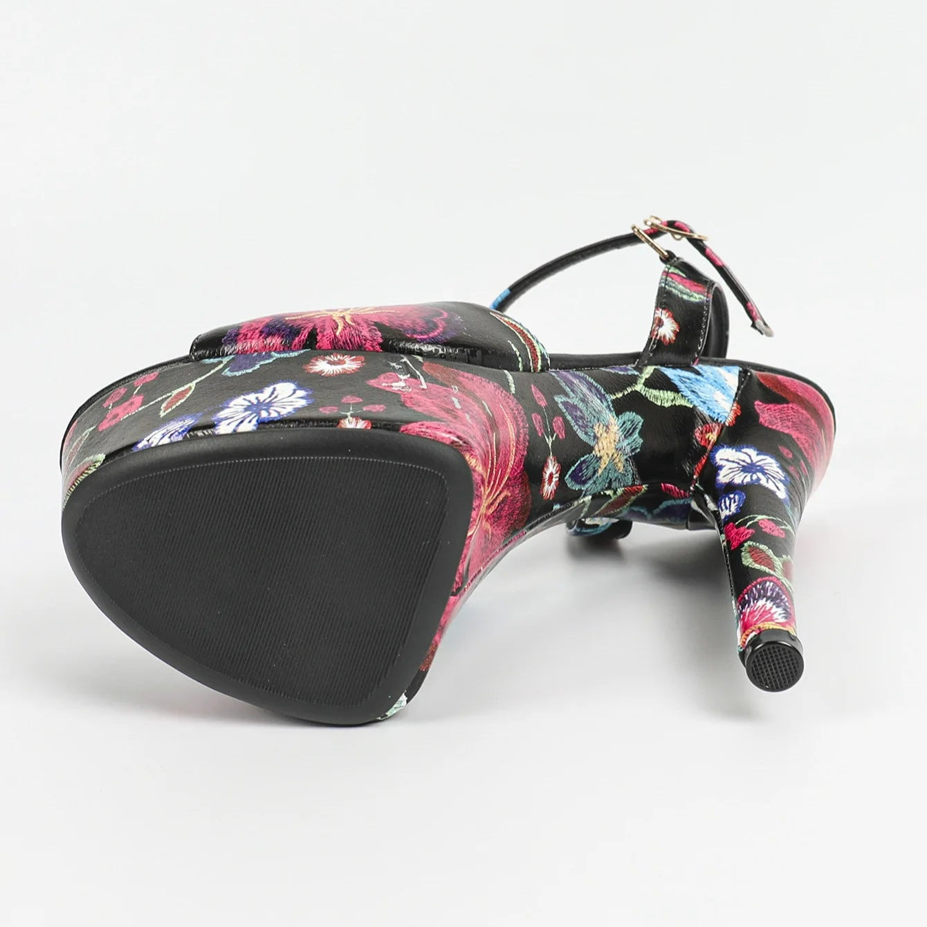 black-floral-heeled-sandals-bottom