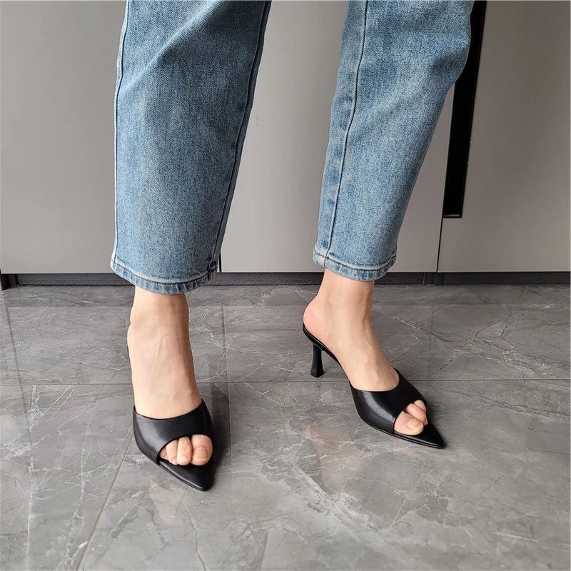 black-leather-pointed-toe-mules-front