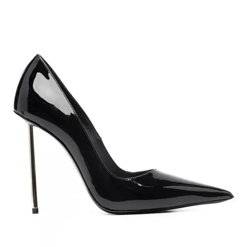 black-pumps-with-metal-heel-side
