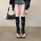 black-thong-heel-boots-front