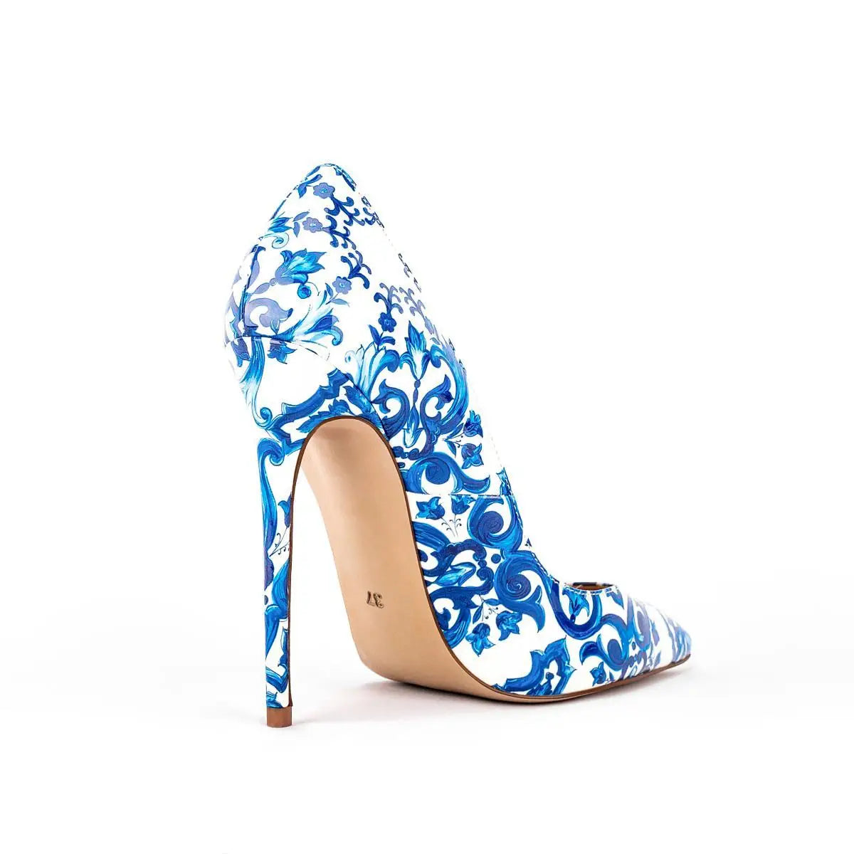 blue-and-white-floral-heels-back-shoe