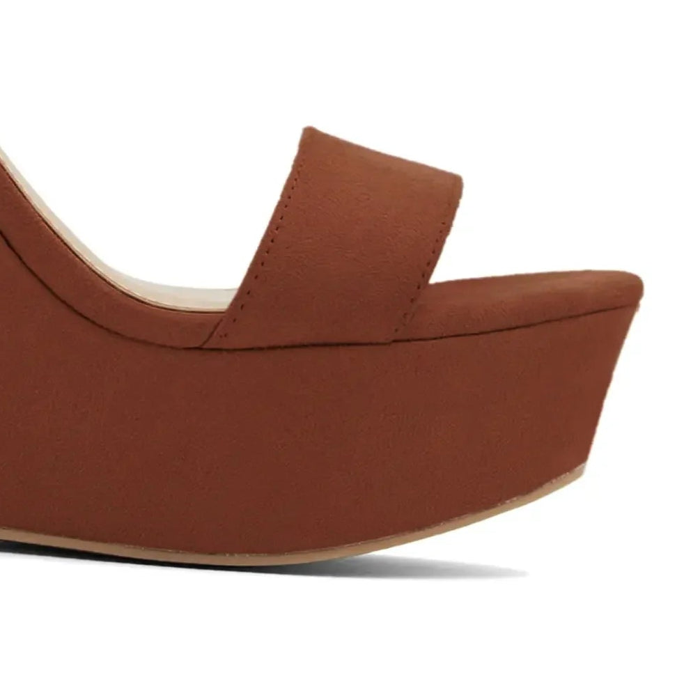 brown-wedge-heel-sandals-toe