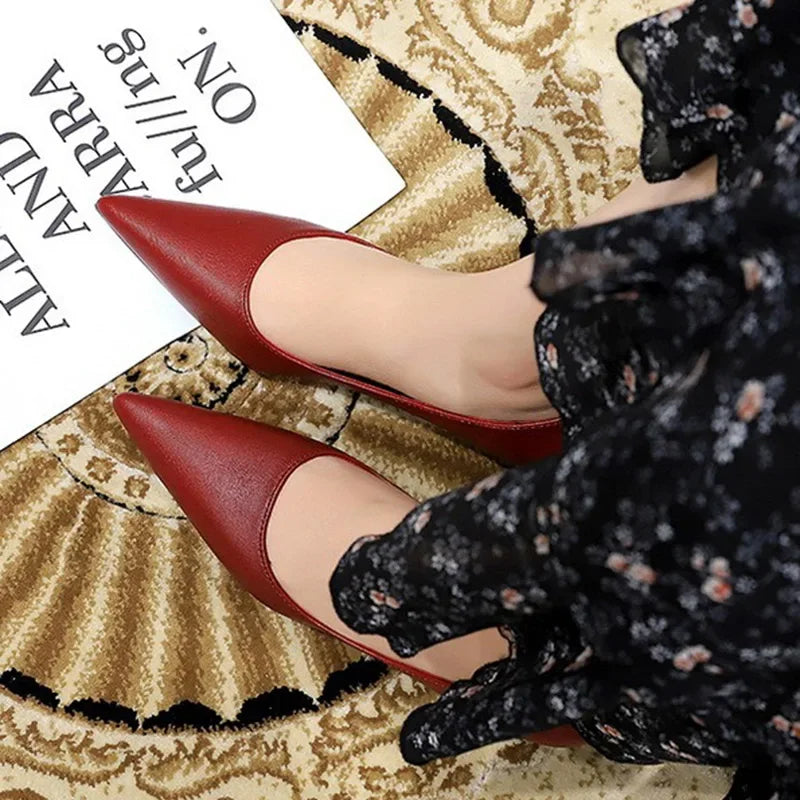 burgundy-kitten-heel-pumps-top