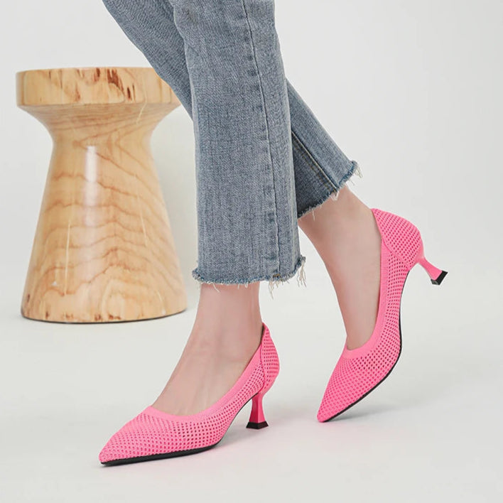 crochet-kitten-heels-pink-model