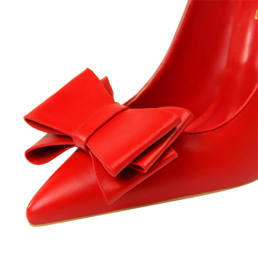 cute-red-bow-heels-pointed-toe