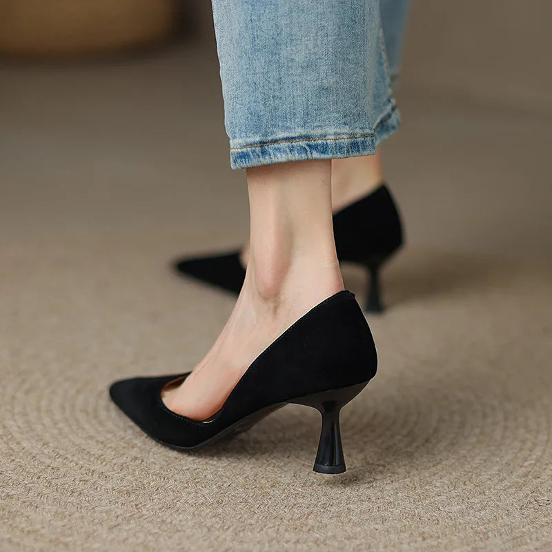 dorsay-kitten-heels-black-top-back