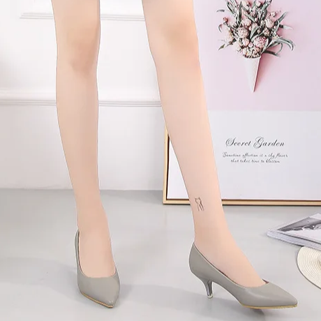 light-grey-kitten-heels-woman
