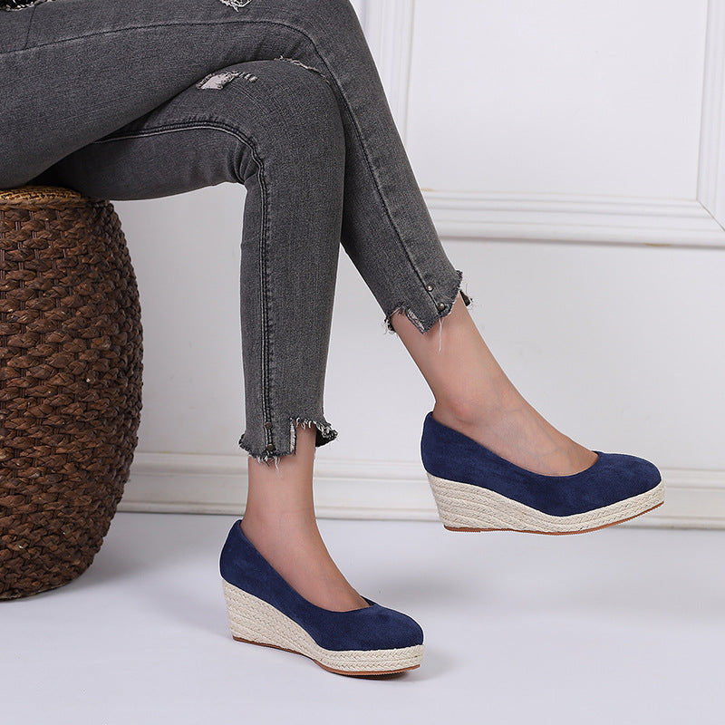 navy-espadrilles-wedge-heels-woman