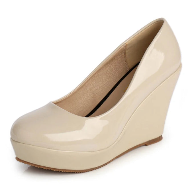 nude-patent-leather-wedges