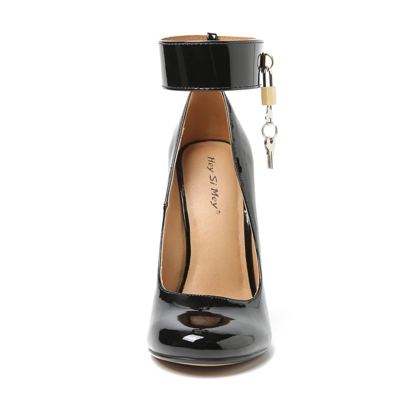 padlock-high-heels-black-front