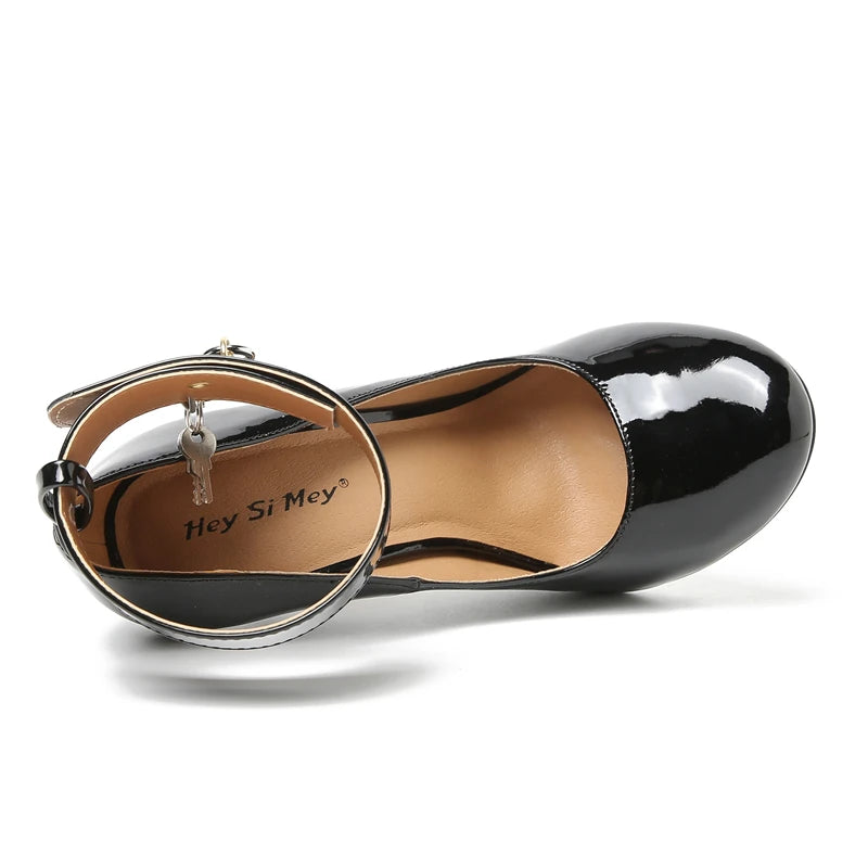 padlock-high-heels-black-top