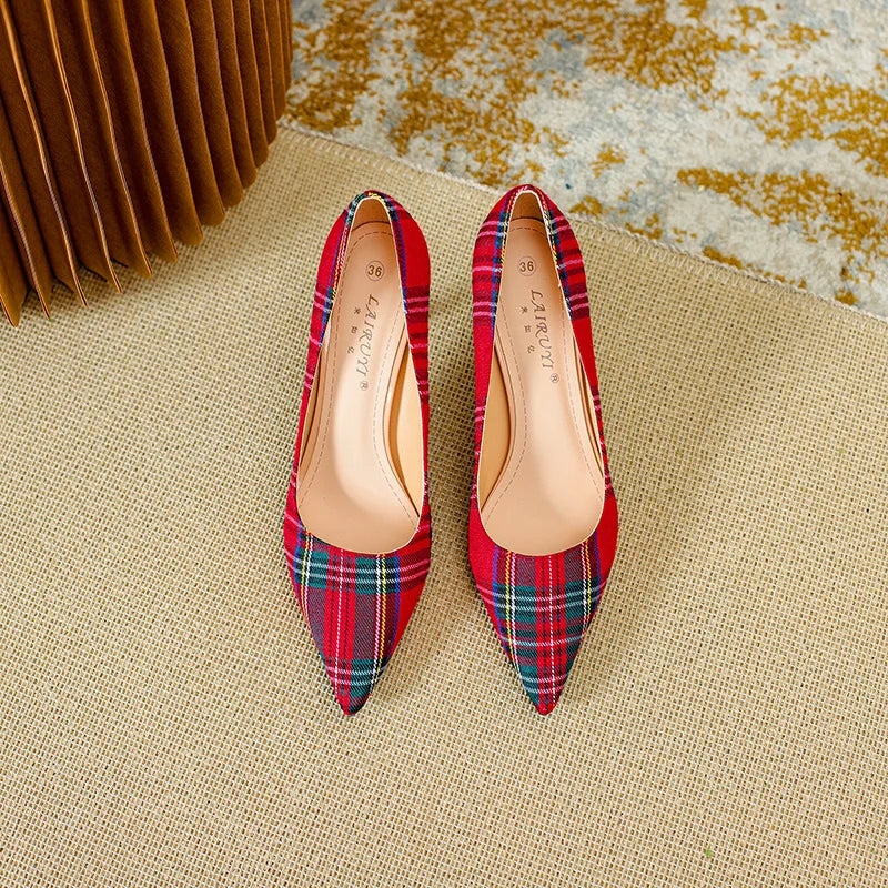 red-tartan-plaid-heels-pair-top