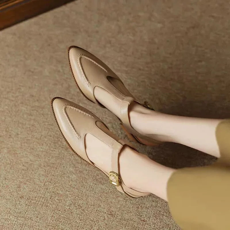 t-strap-vintage-heels-beige-pair