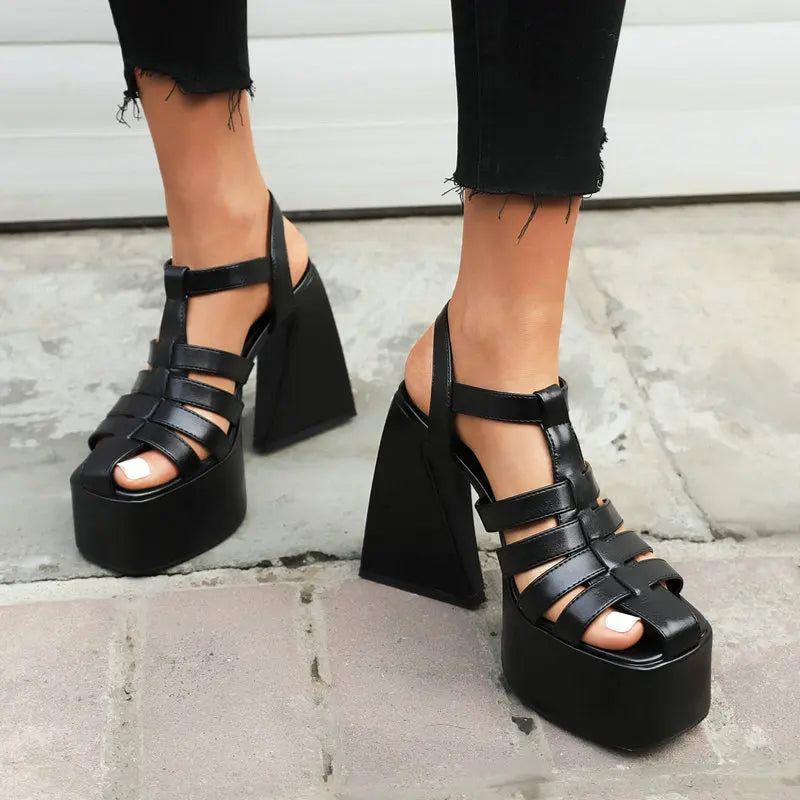 traingle-heel-gladiator-sandals-black-front