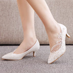 white-lace-wedding-shoes-low-heel-walk