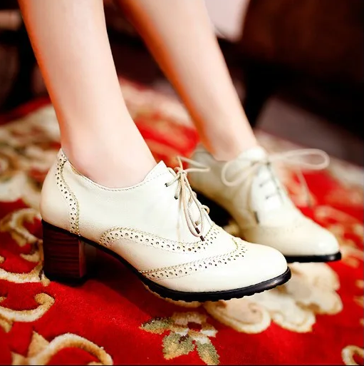 womens-retro-oxford-heels-white-woman